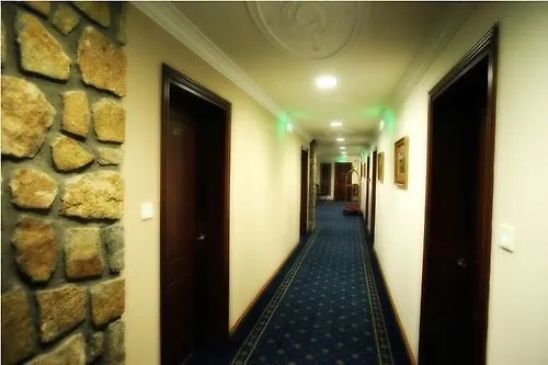 Ξενοδοχείο Afkos Grammos Boutique 4*